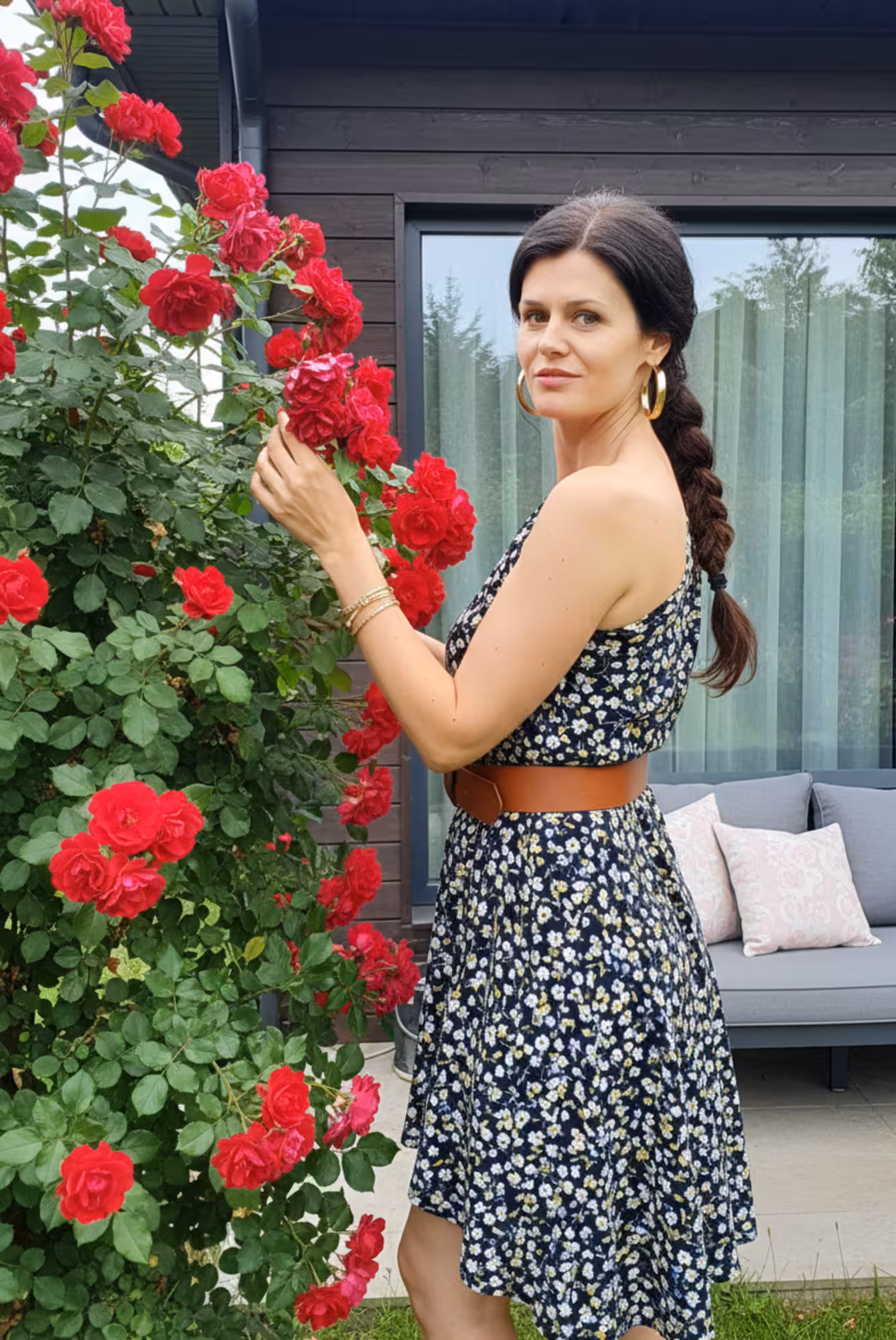 Nataliia  dating mid 30s woman