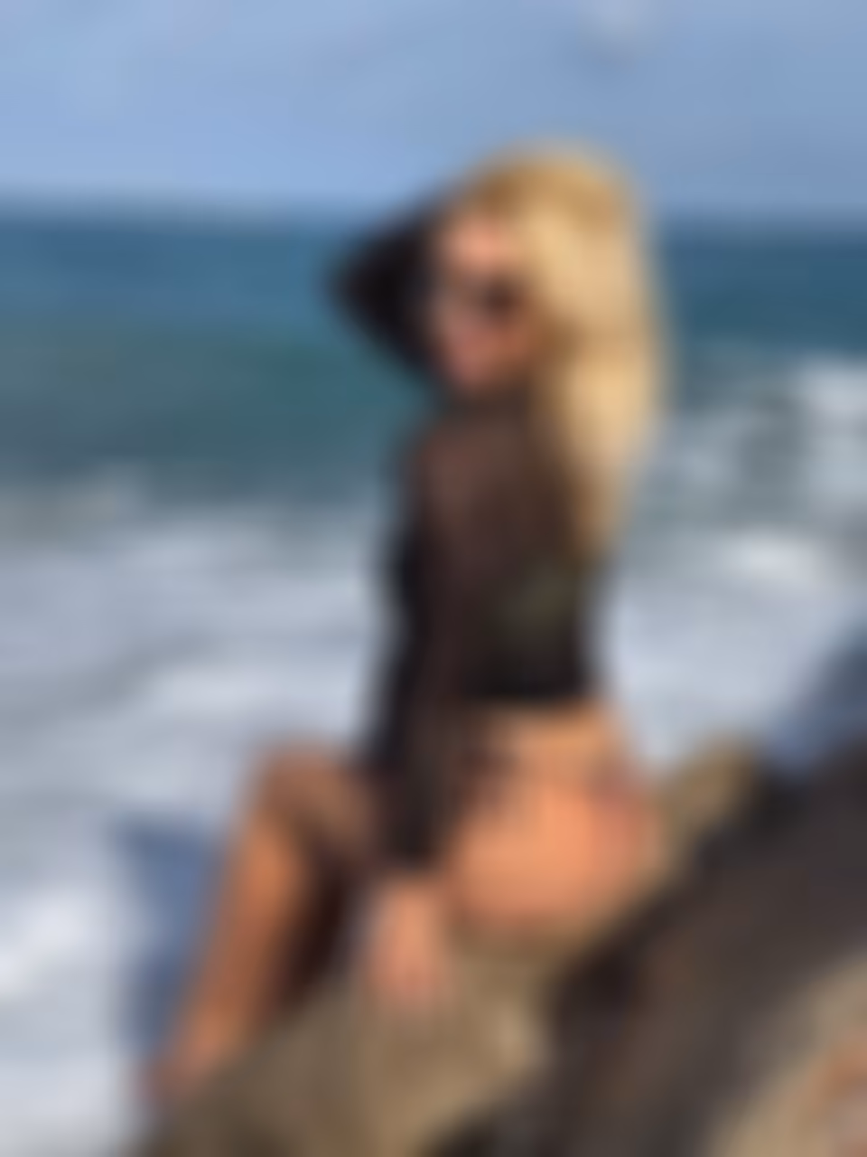 Tetiana dating woman late 30s