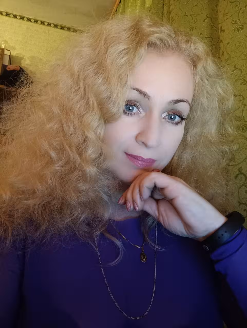 Tatiana dating a woman 3 years younger