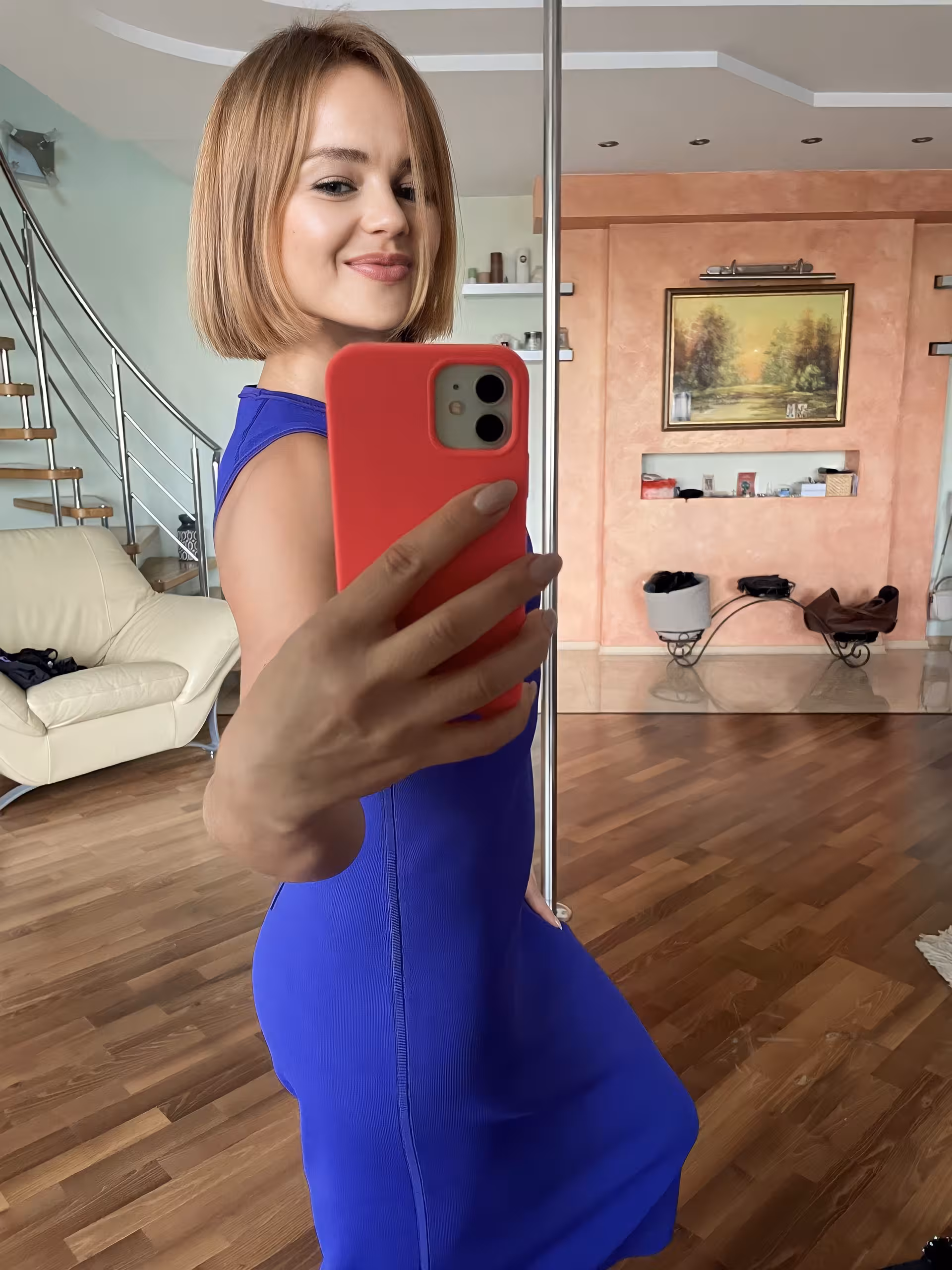 Olena dating a woman 4 years younger