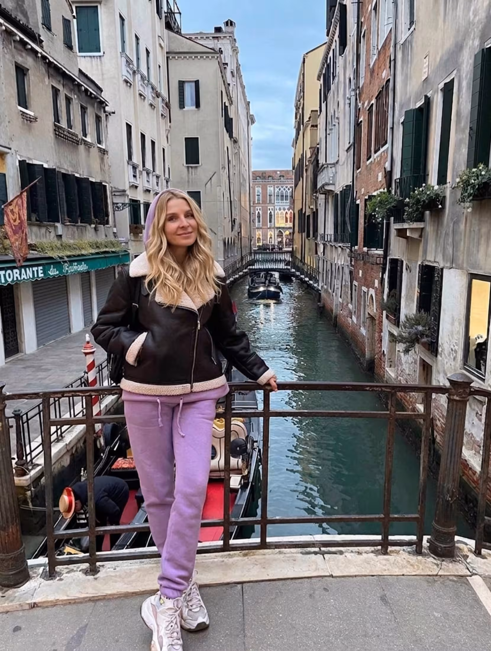 Anna  russian dating app free
