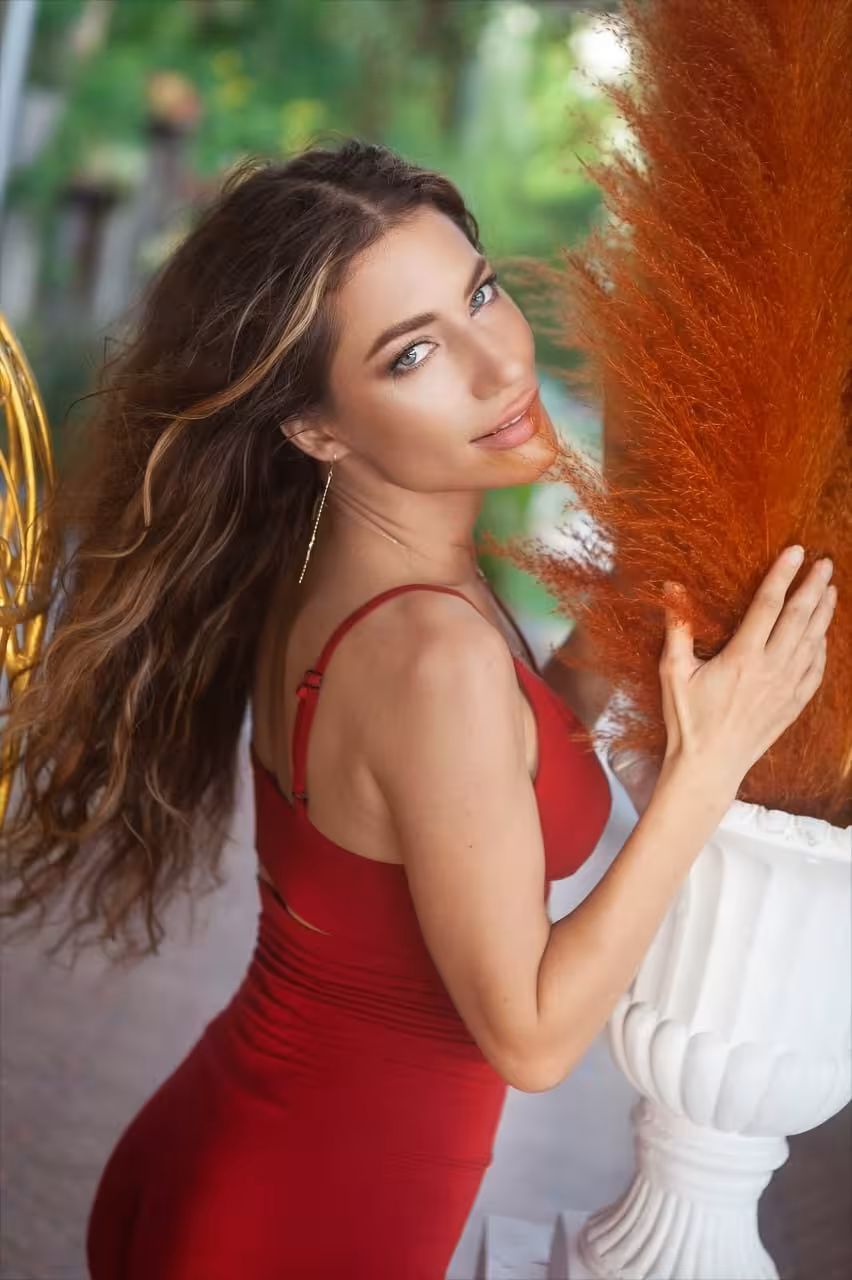 Lidia dating a woman 6 years younger