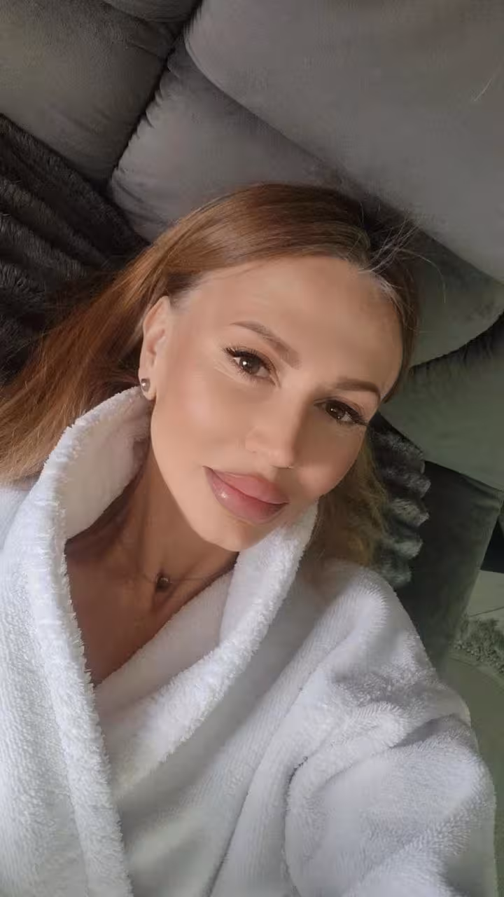 Nadiya dating woman 4 years older