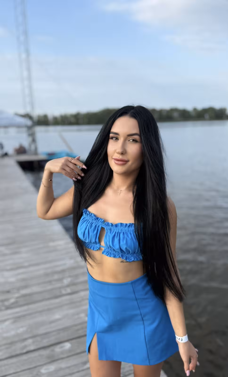 Yana russian dating app free