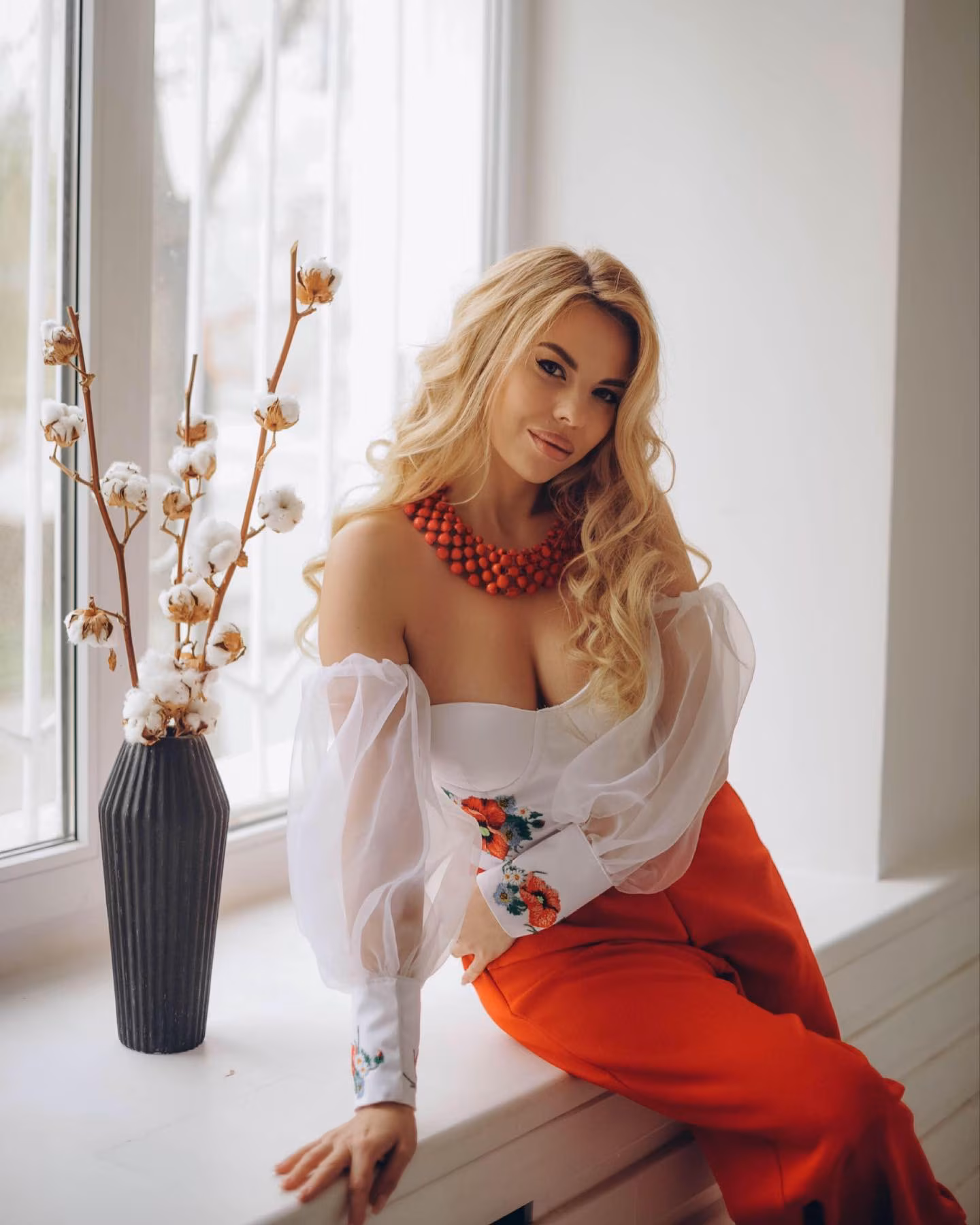 Victoriia 37 Nikolaev Ukraine I want a partnership that lasts a lifetime