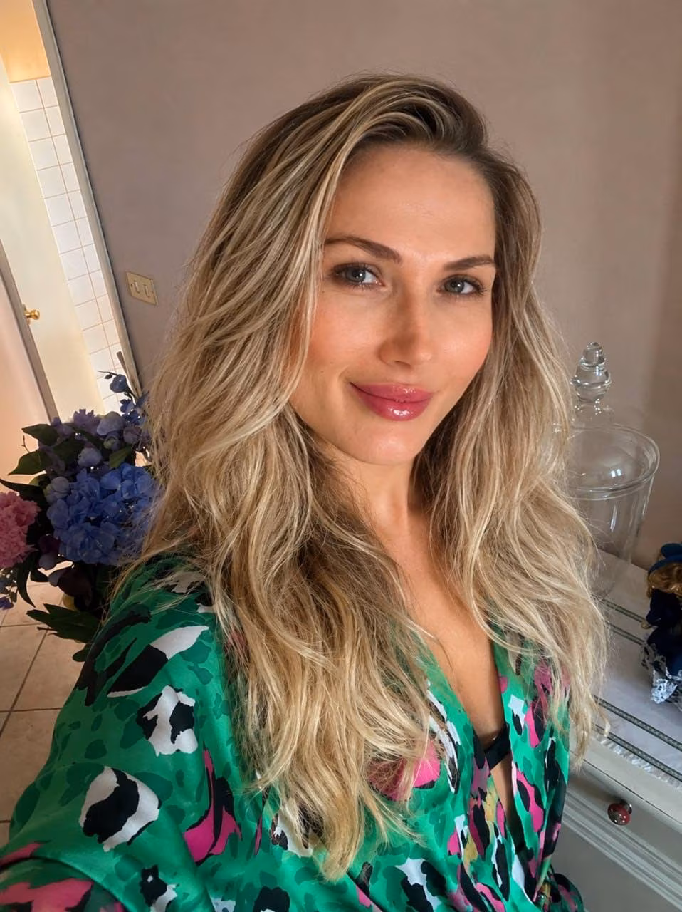 Tatiana 40 Miami USA I want to experience a sacred union