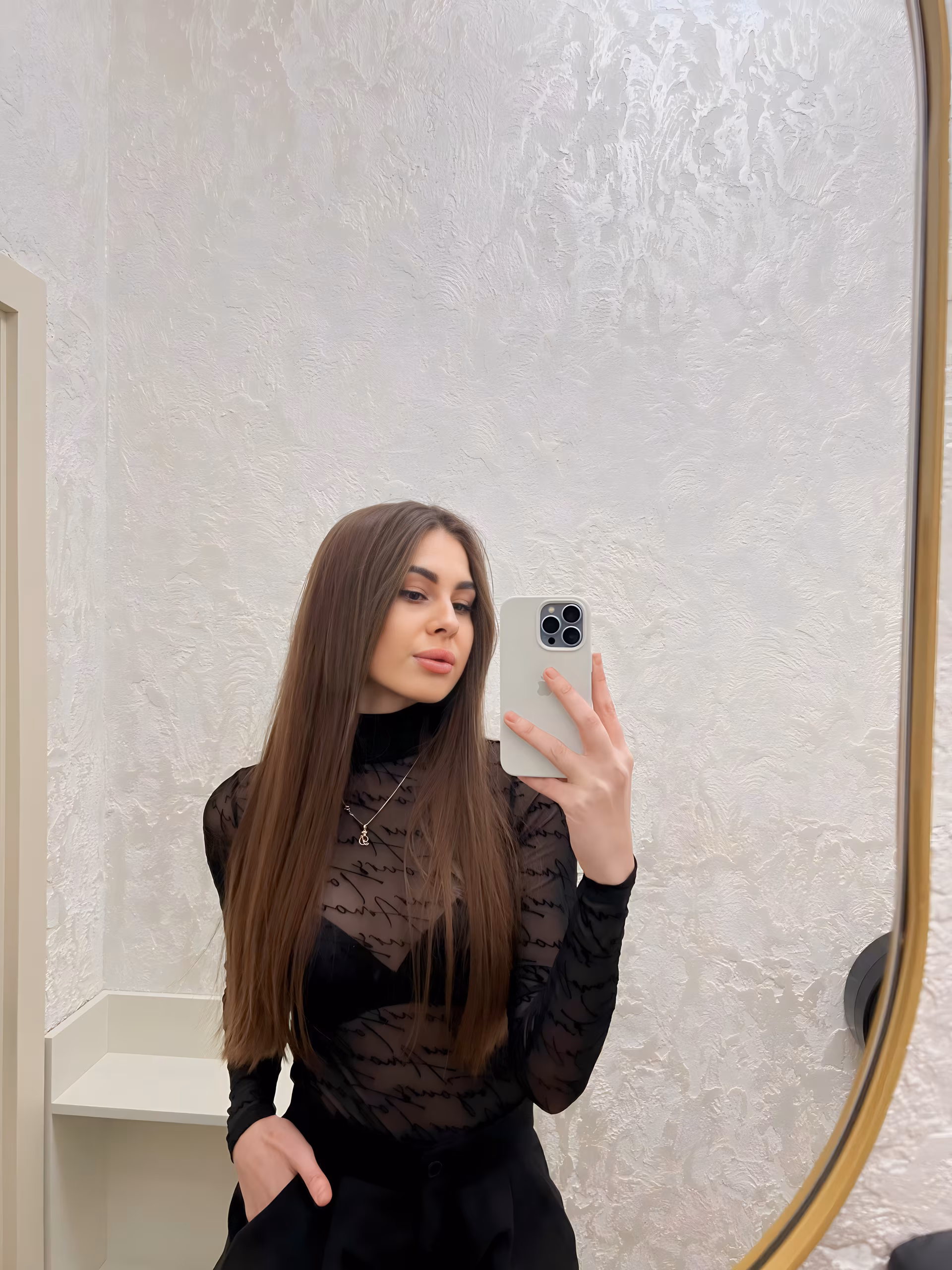 Diana 25 Dnipro  Ukraine My dream is to build a home through marriage