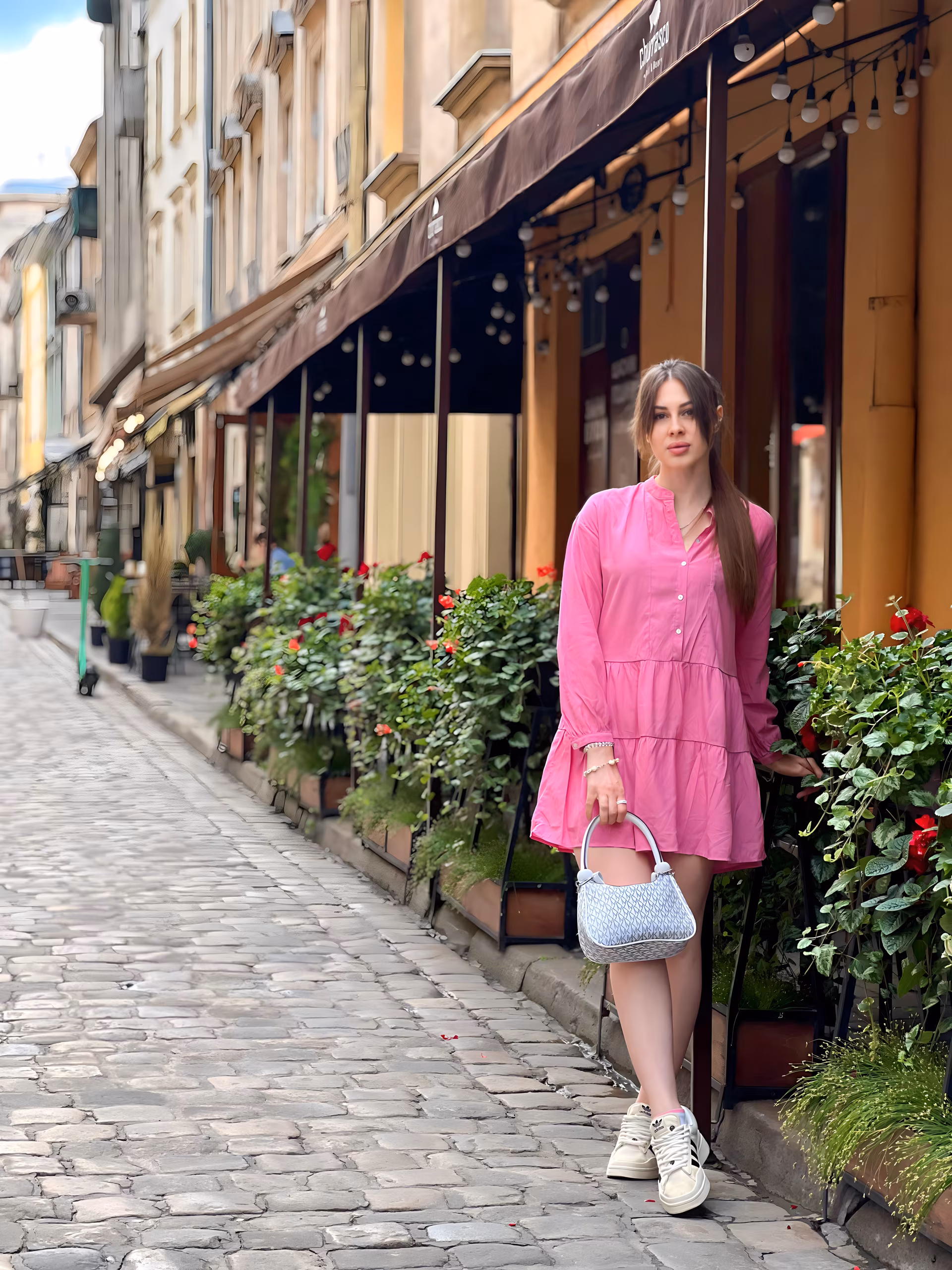 Diana 25 Dnipro  Ukraine My dream is to build a home through marriage