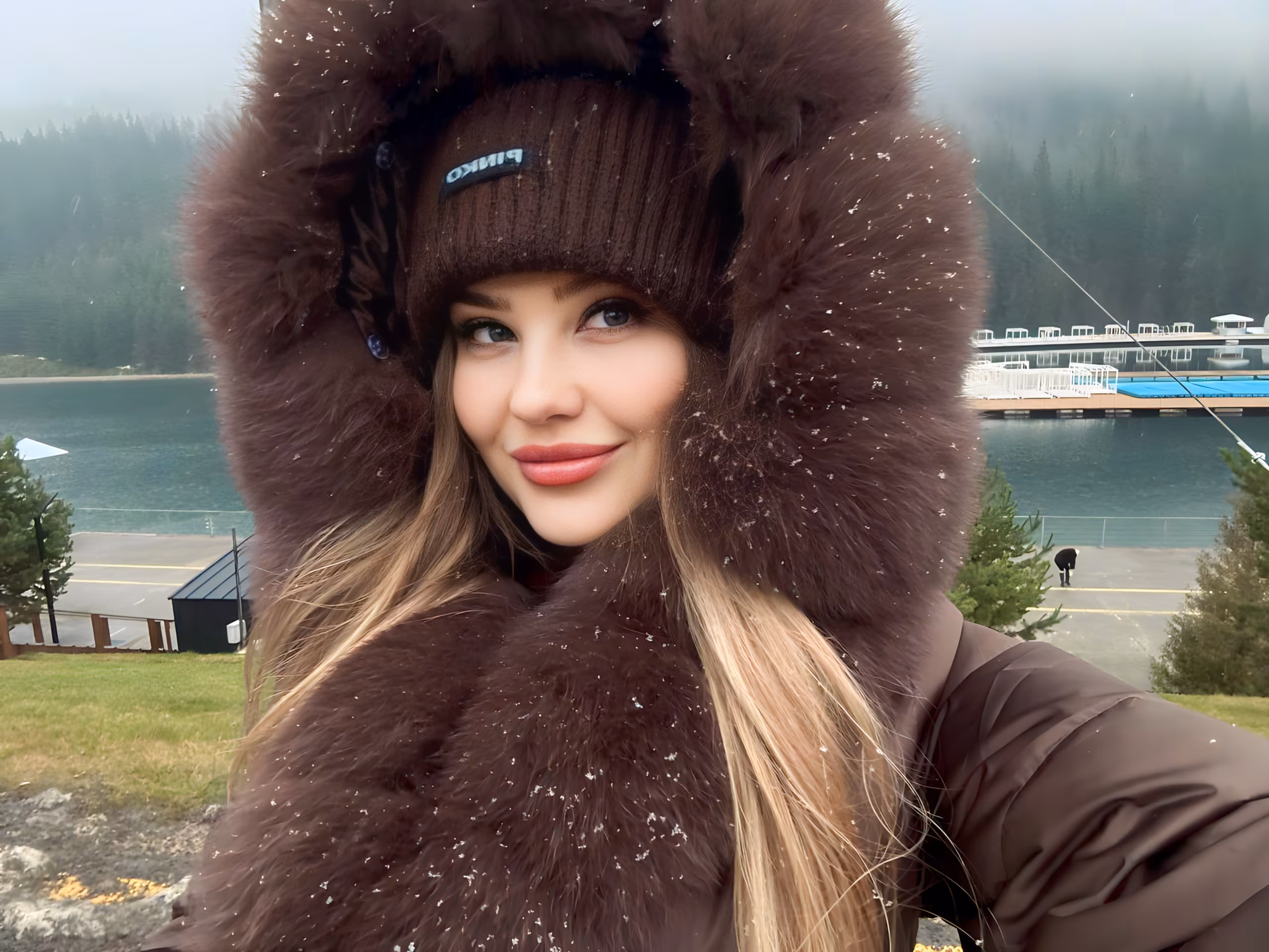 Anita 22 Okhtyrka Ukraine My dream is to tie the knot with you