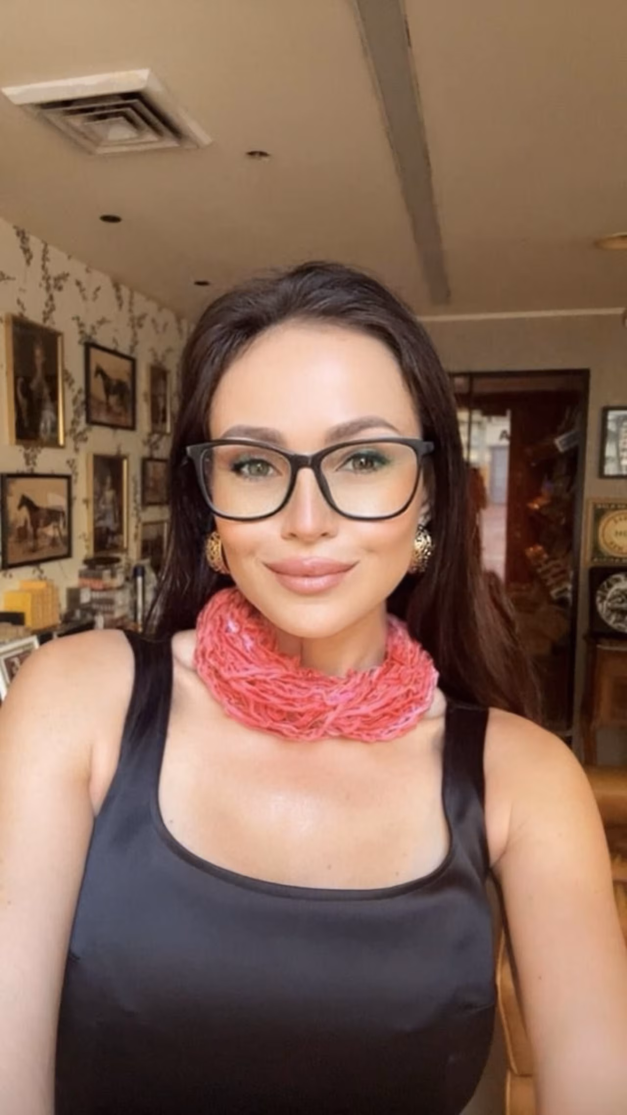 Olena 43 Cyprus/New York Cyprus Dating seriously for marriage is my way