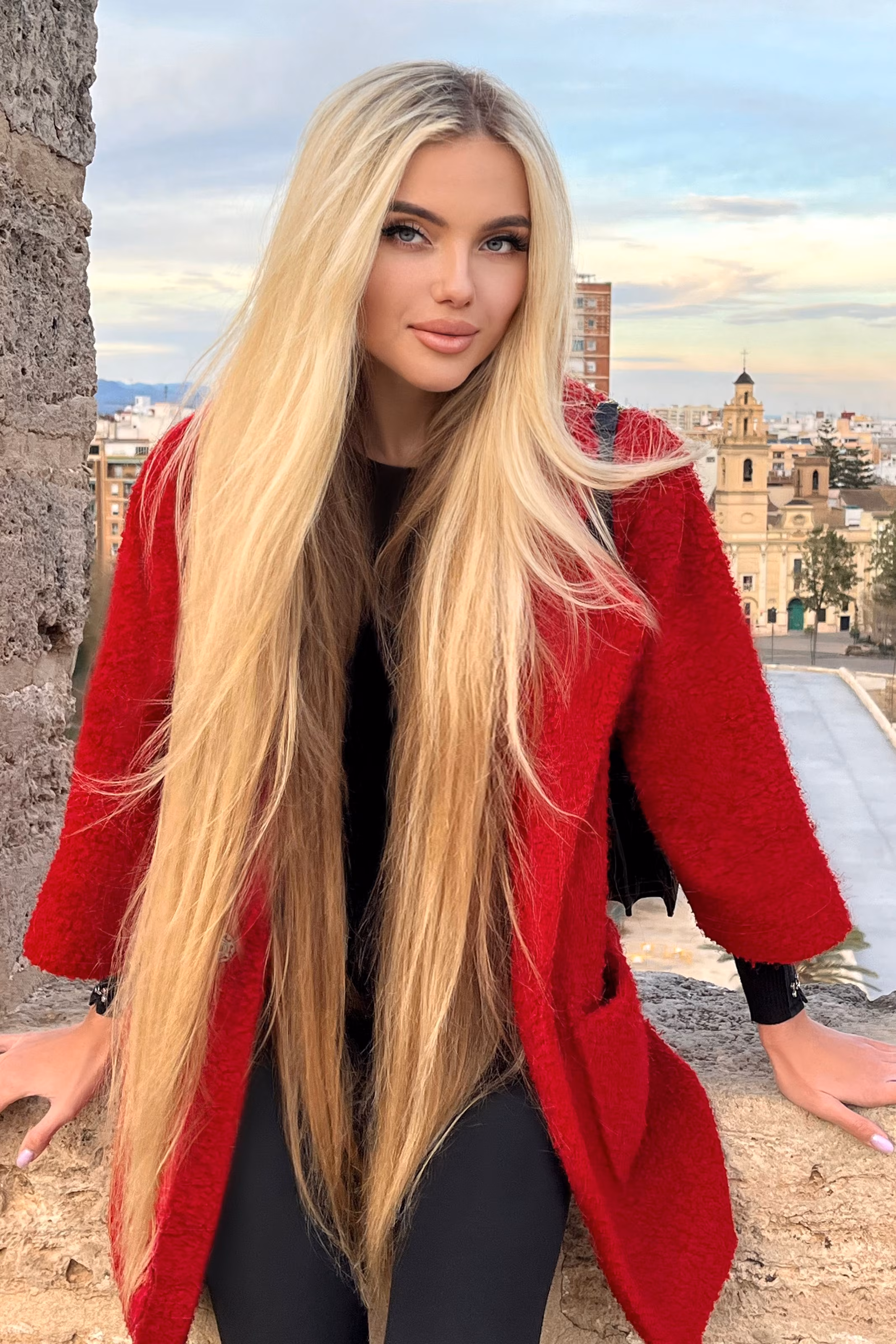 Maria 28 Kyiv  Ukraine I dream of a marriage full of laughter