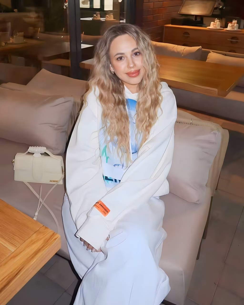 Vlada 22 Odesa Ukraine I'm dating with marriage in mind