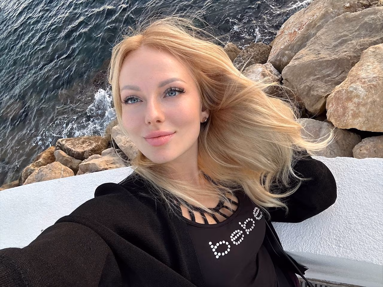 Yulia 40 Cannes France I want a holy matrimony with values
