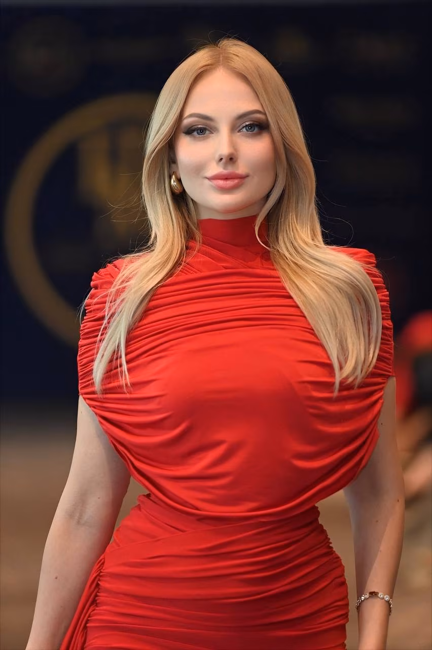 Yulia 40 Cannes France I want a holy matrimony with values